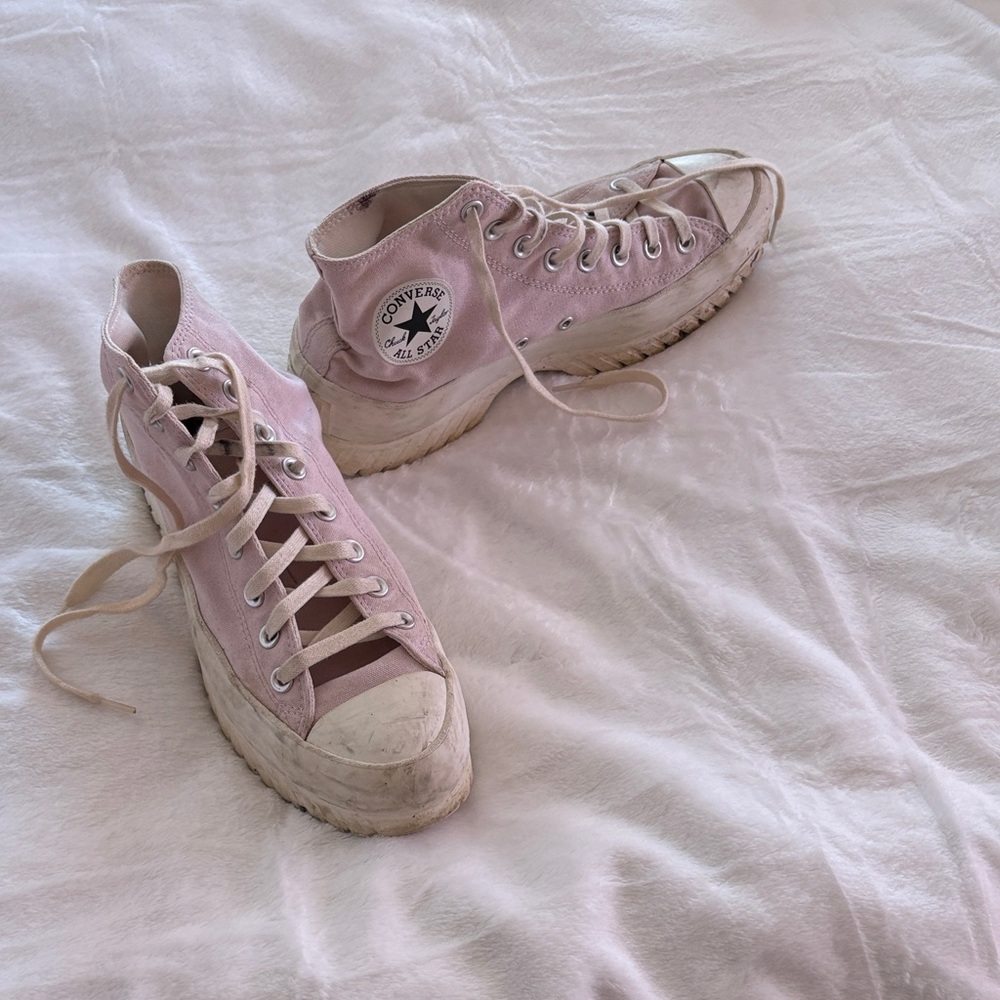 Converse Women's Light Pink Platform Sneakers